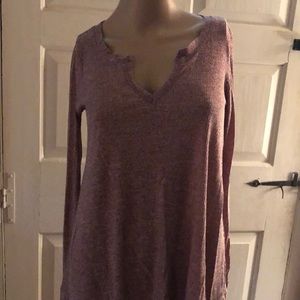 Women’s Hollister sm crew neck long sleeve shirt